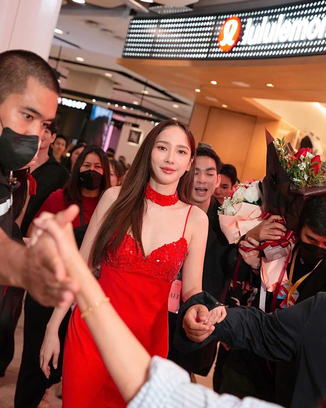 อั้ม - พัชราภา ไชยเชื้อ