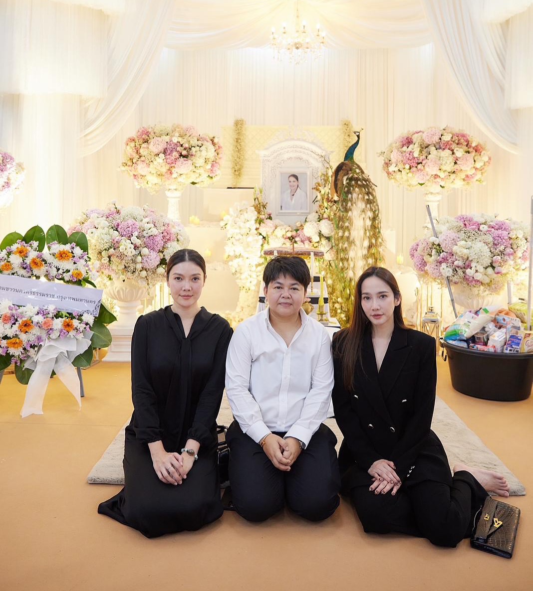 อั้ม - พัชราภา ไชยเชื้อ