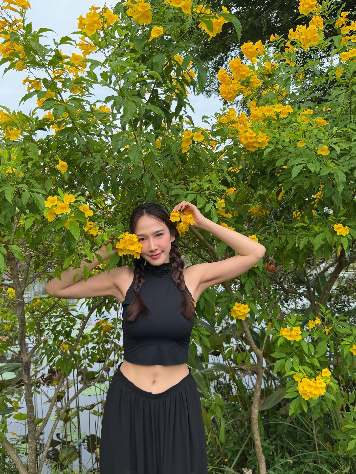 อั้ม - พัชราภา ไชยเชื้อ