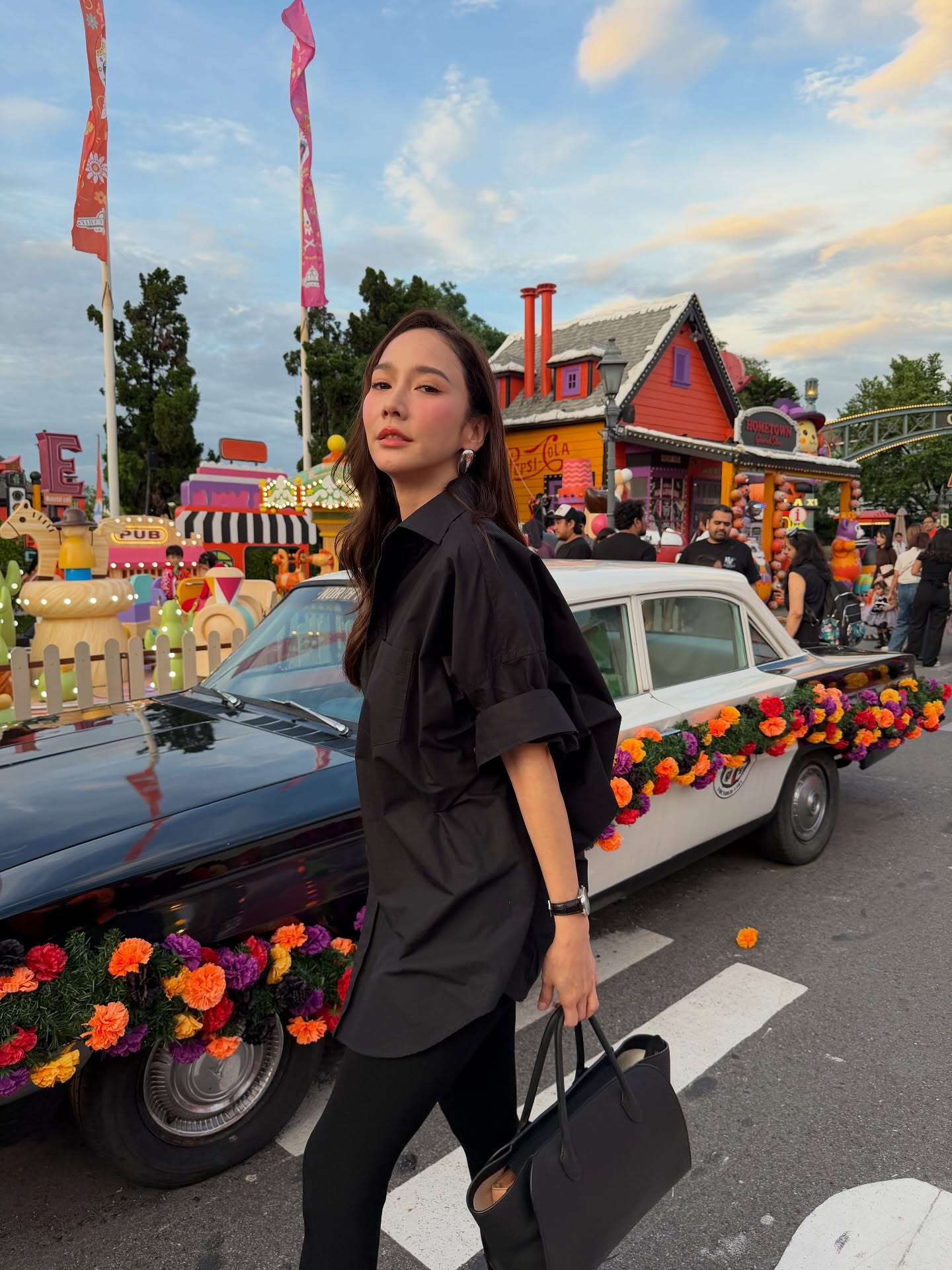 อั้ม - พัชราภา ไชยเชื้อ