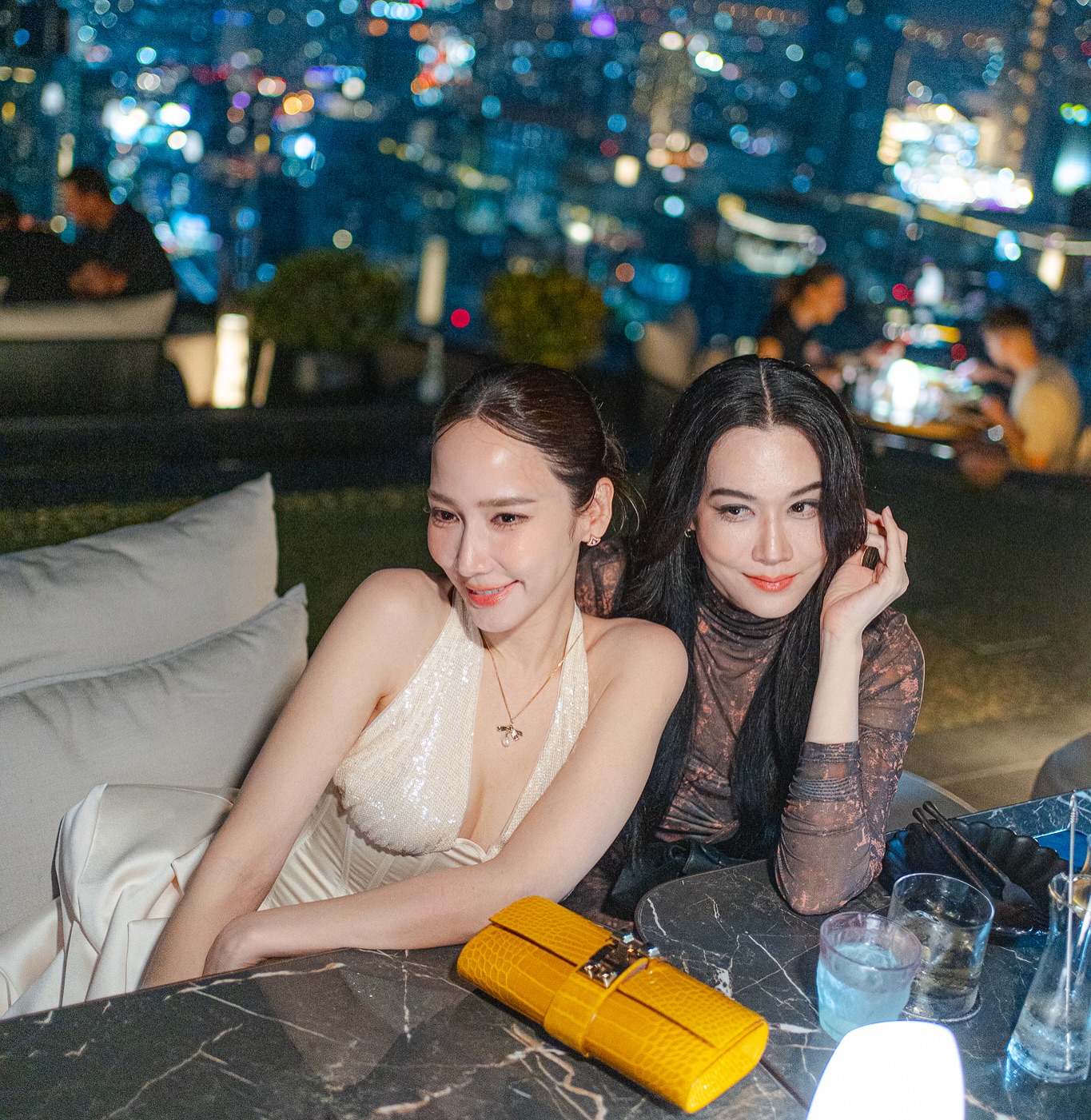 อั้ม - พัชราภา ไชยเชื้อ