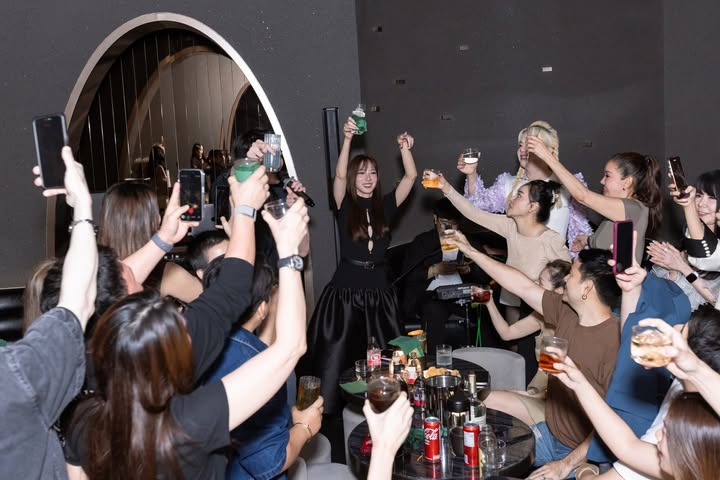 อั้ม - พัชราภา ไชยเชื้อ