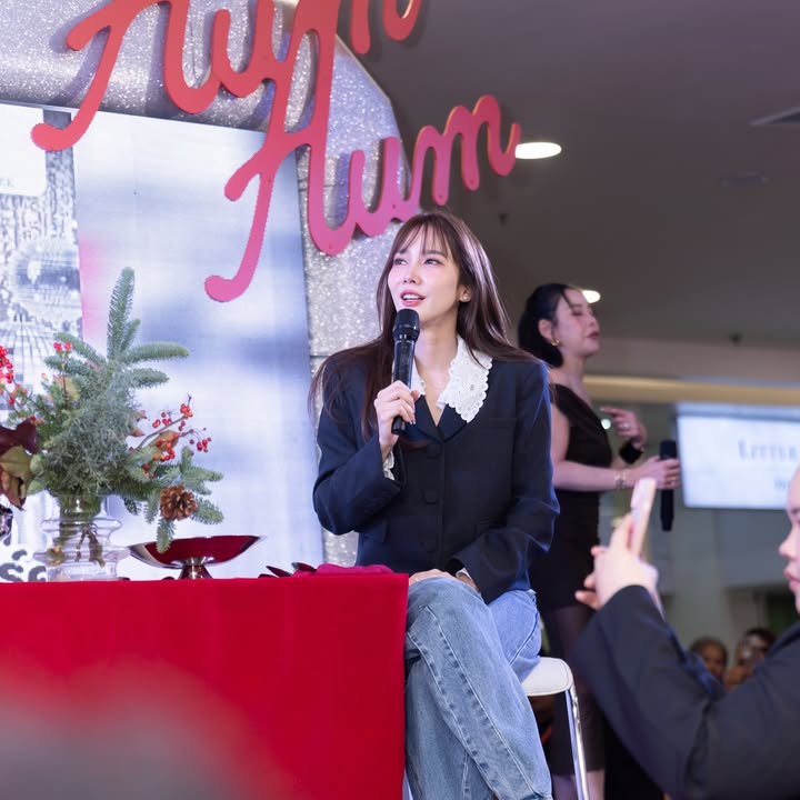 อั้ม - พัชราภา ไชยเชื้อ