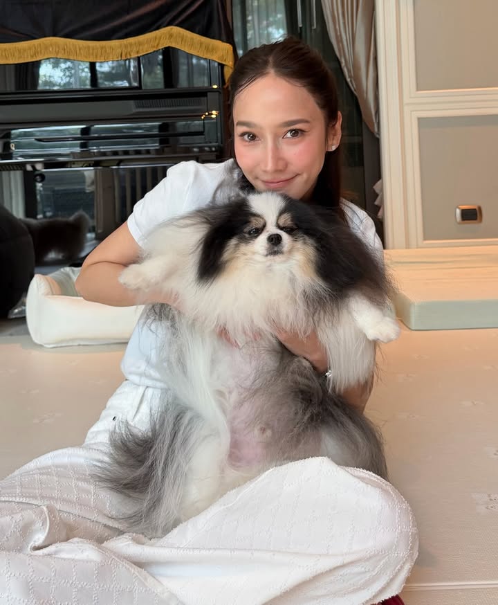 อั้ม - พัชราภา ไชยเชื้อ