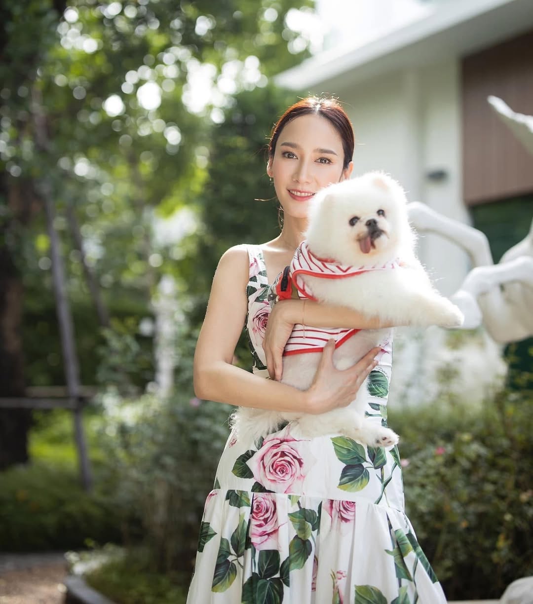 อั้ม - พัชราภา ไชยเชื้อ