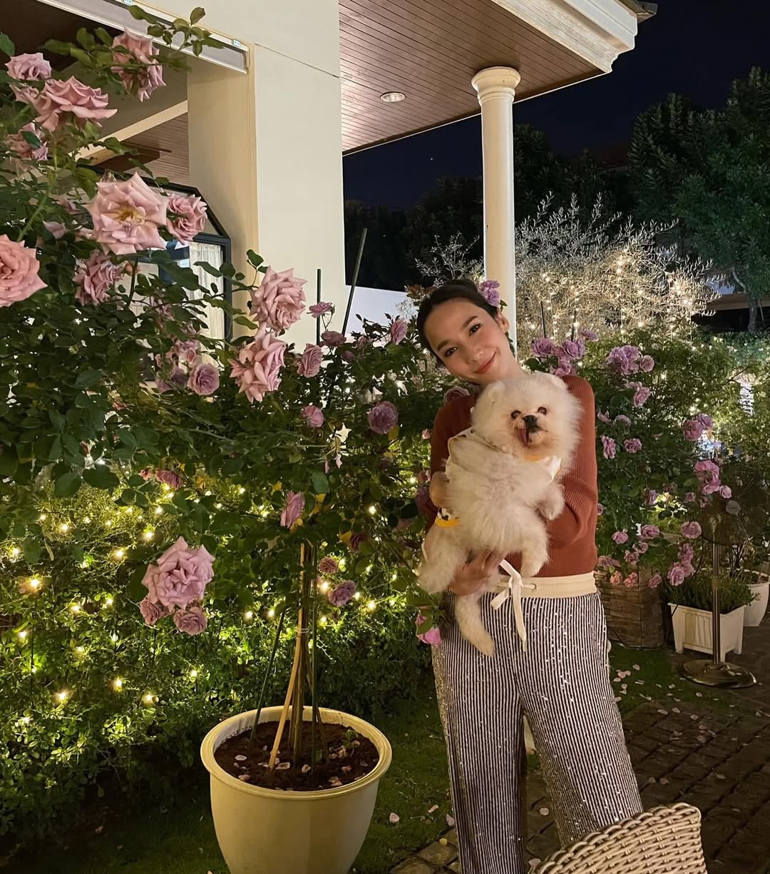 อั้ม - พัชราภา ไชยเชื้อ