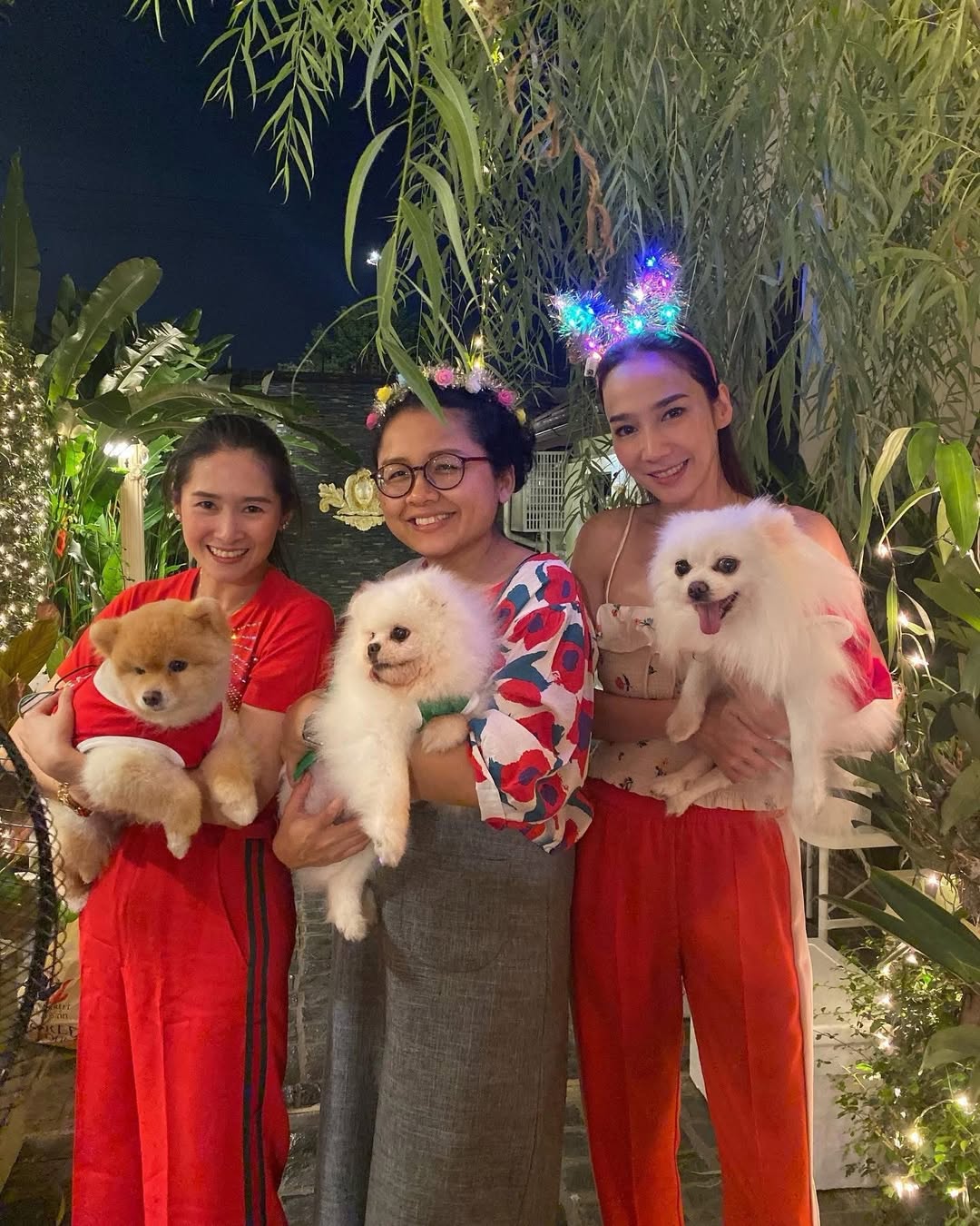 อั้ม - พัชราภา ไชยเชื้อ