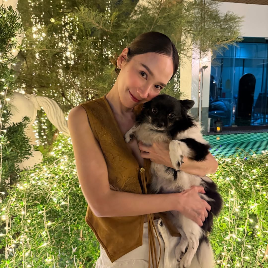 อั้ม - พัชราภา ไชยเชื้อ