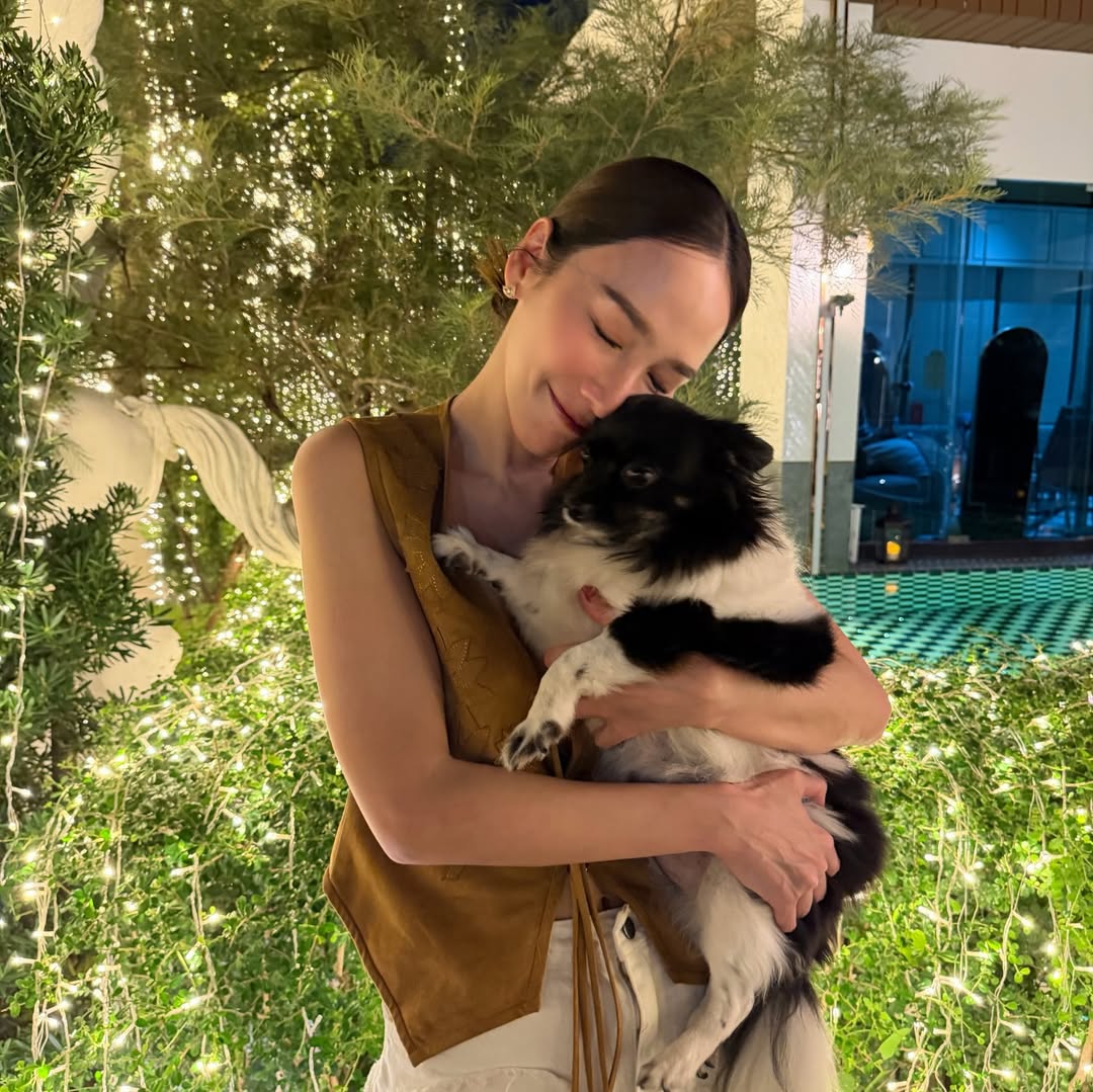 อั้ม - พัชราภา ไชยเชื้อ