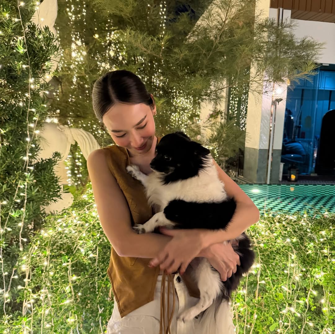 อั้ม - พัชราภา ไชยเชื้อ