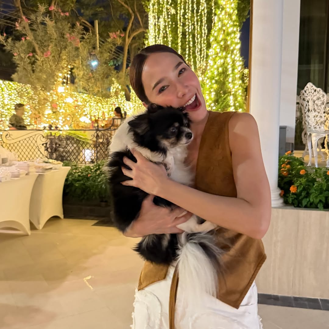 อั้ม - พัชราภา ไชยเชื้อ