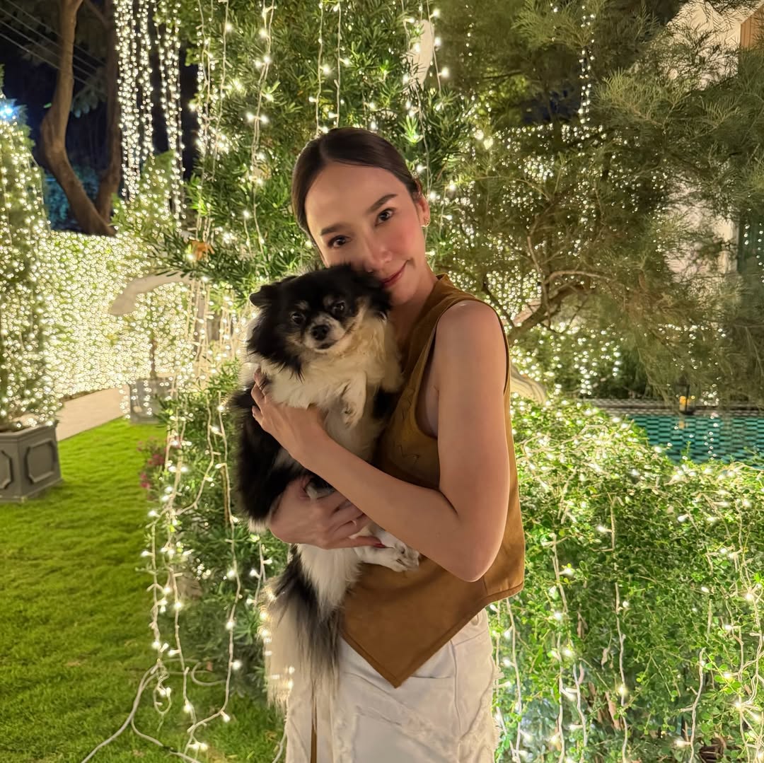 อั้ม - พัชราภา ไชยเชื้อ