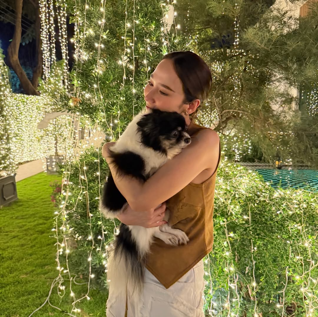 อั้ม - พัชราภา ไชยเชื้อ