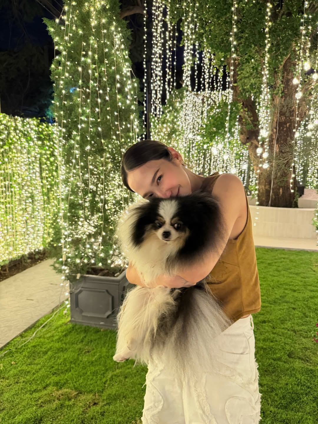 อั้ม - พัชราภา ไชยเชื้อ