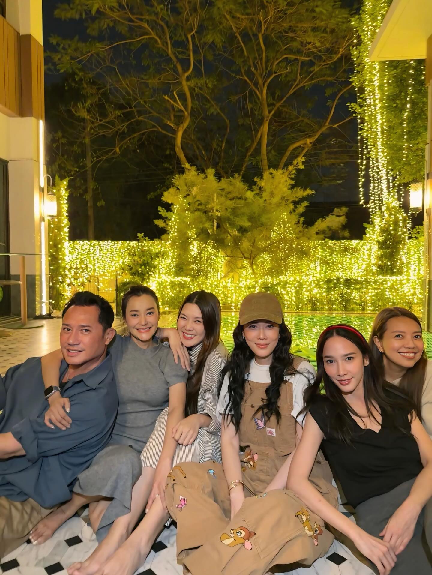 อั้ม - พัชราภา ไชยเชื้อ