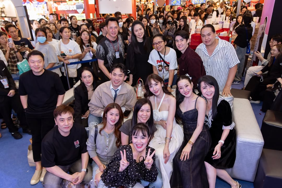 อั้ม - พัชราภา ไชยเชื้อ