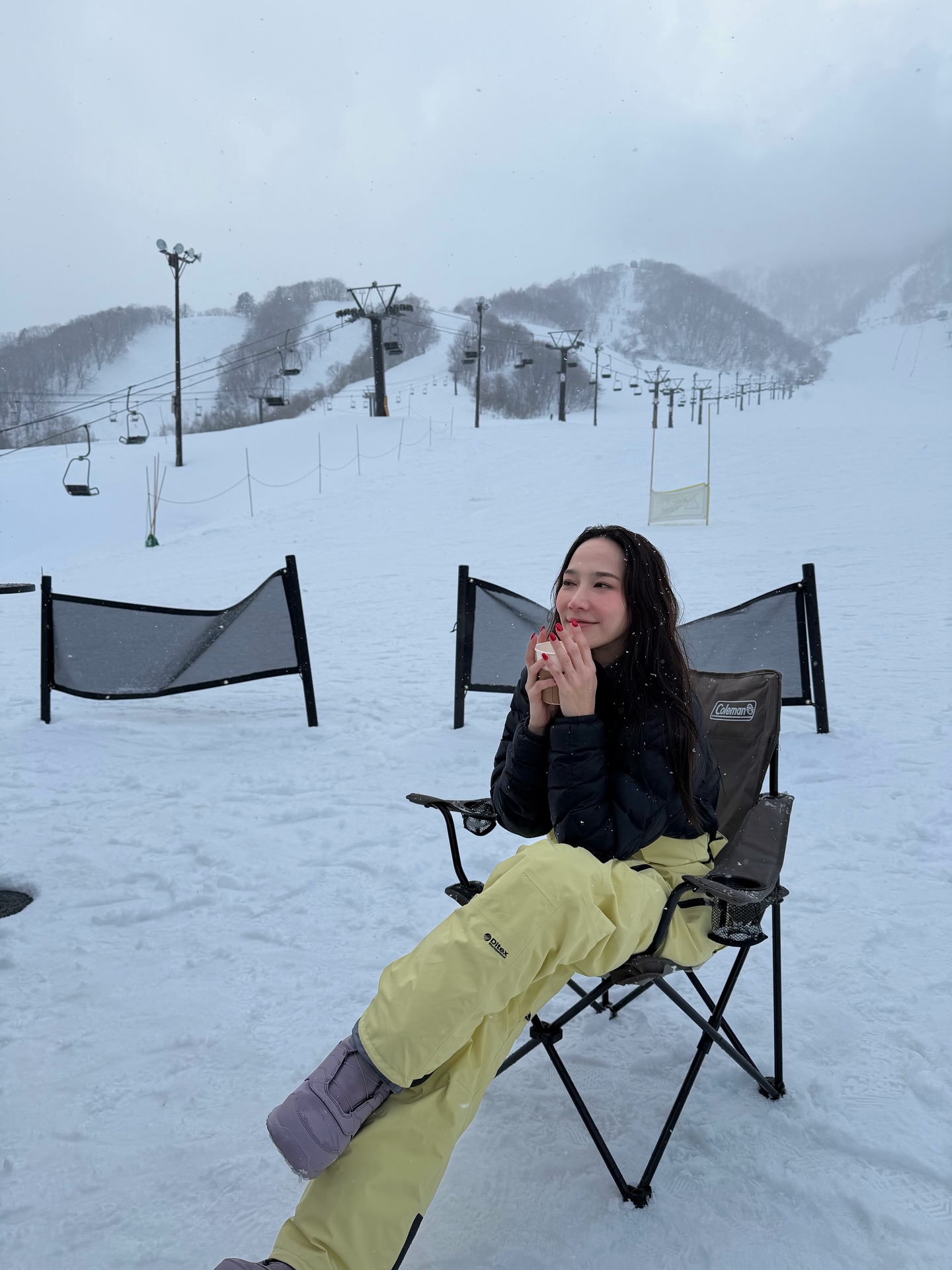 อั้ม - พัชราภา ไชยเชื้อ