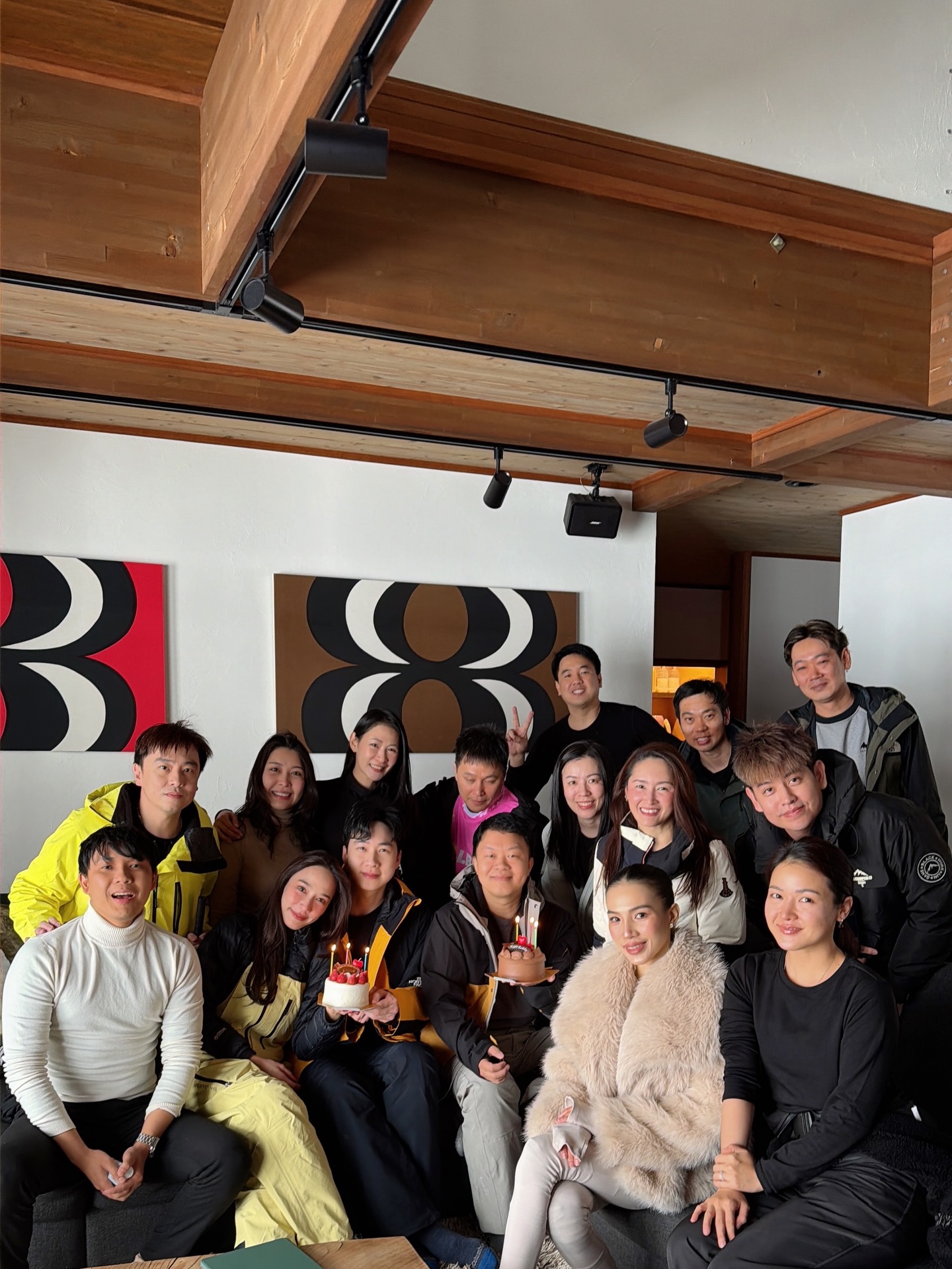 อั้ม - พัชราภา ไชยเชื้อ