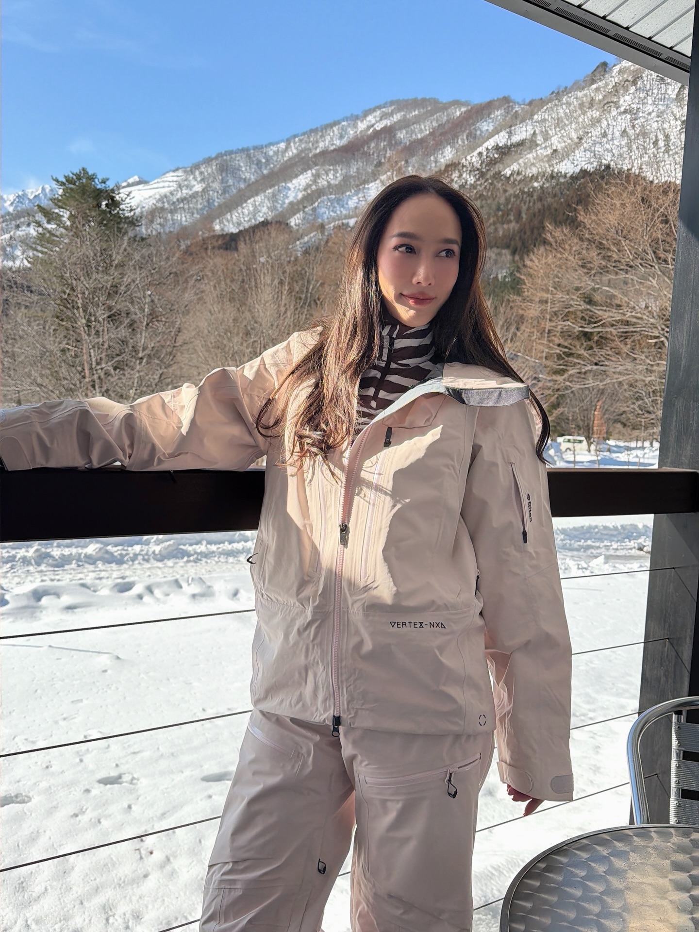 อั้ม - พัชราภา ไชยเชื้อ