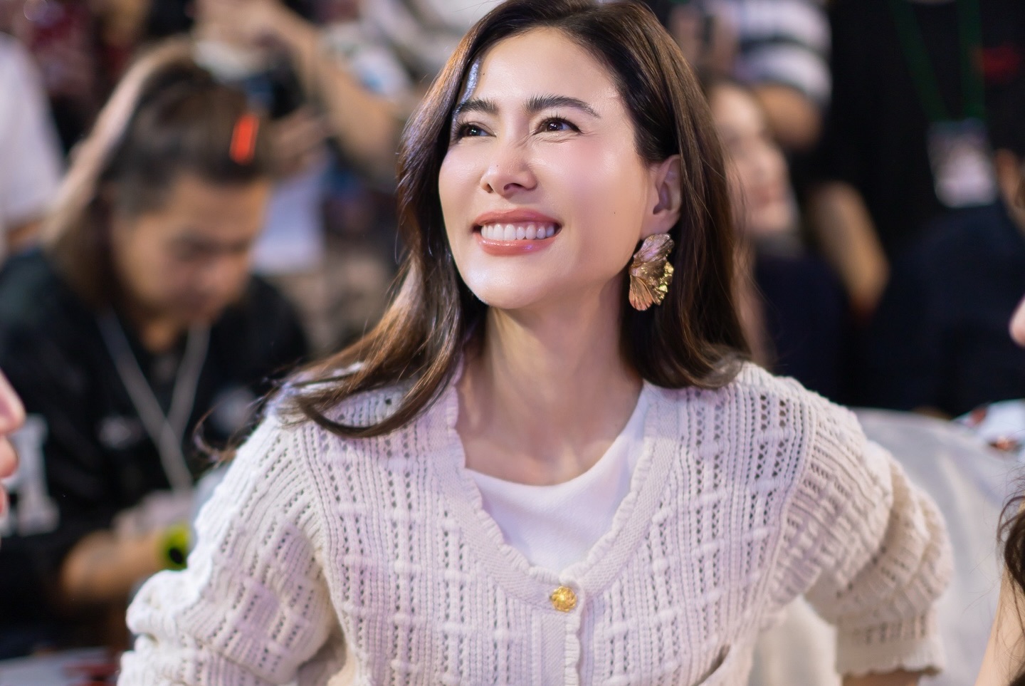 อั้ม - พัชราภา ไชยเชื้อ