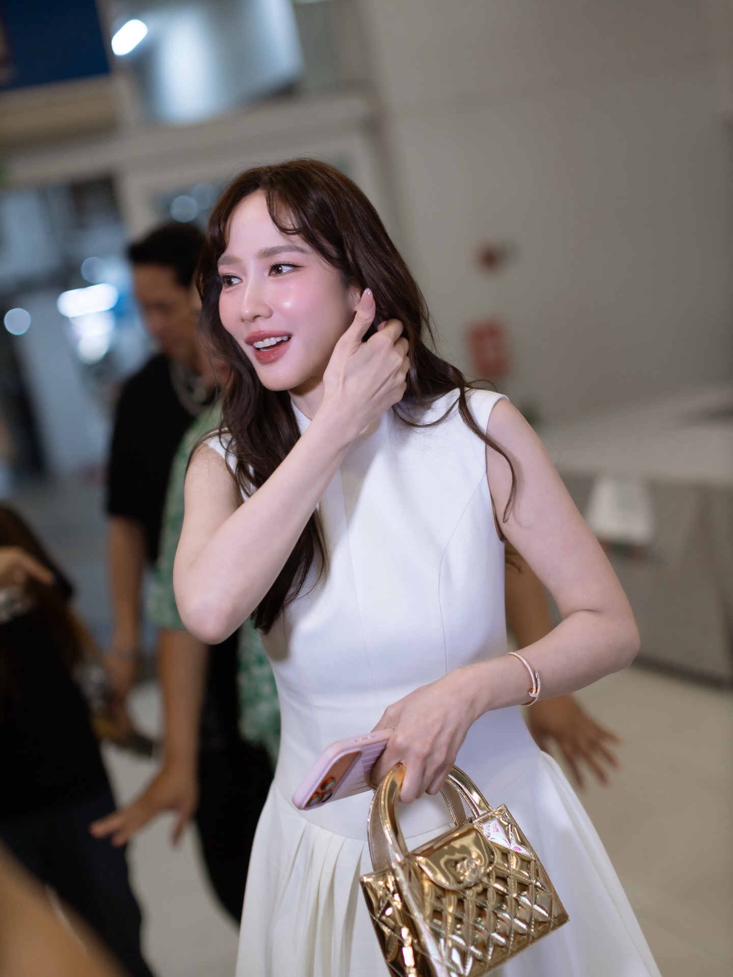 อั้ม - พัชราภา ไชยเชื้อ