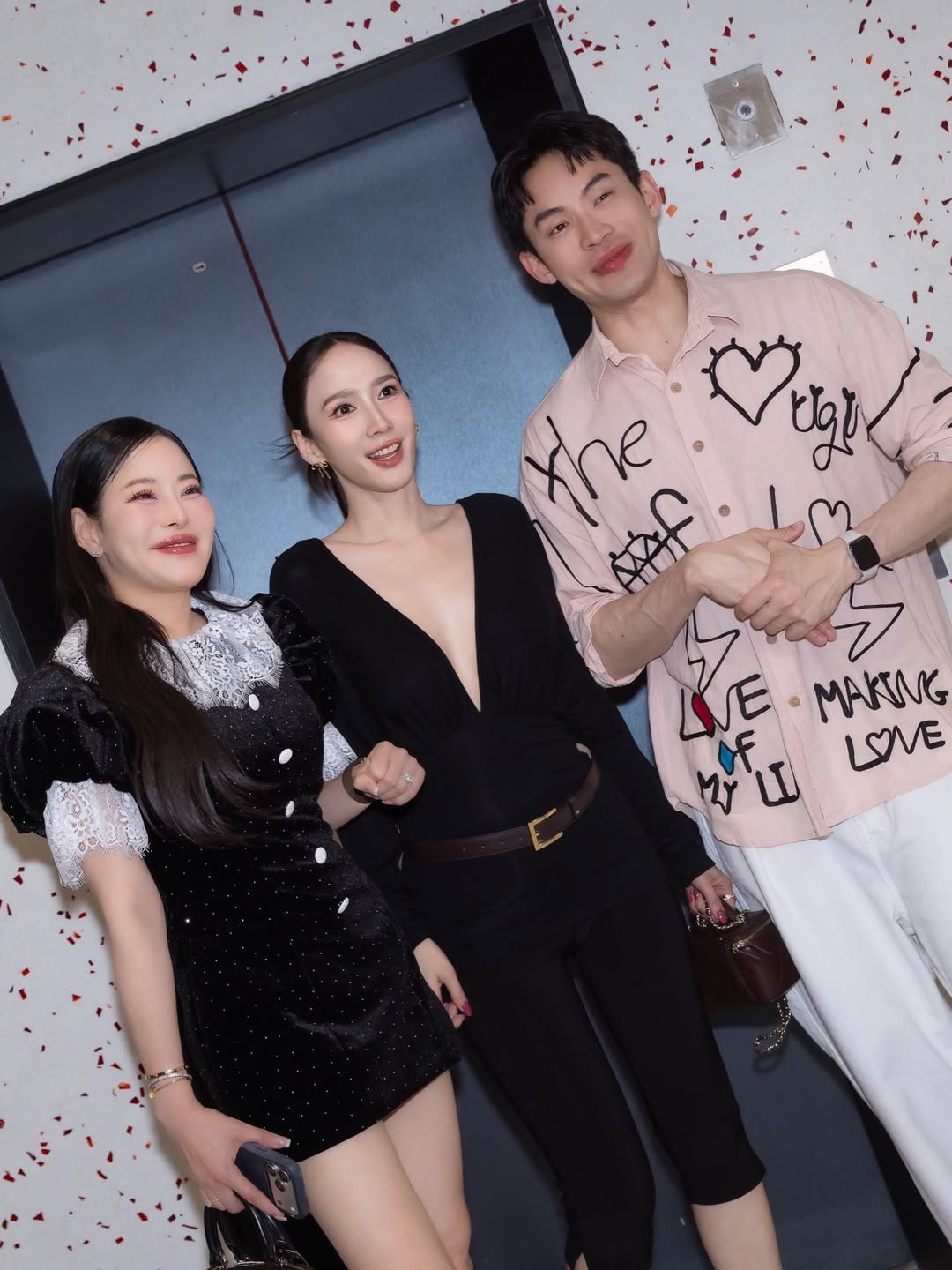 อั้ม - พัชราภา ไชยเชื้อ