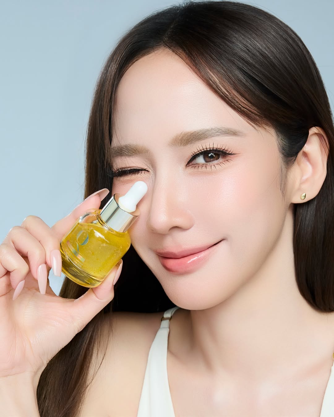 อั้ม - พัชราภา ไชยเชื้อ