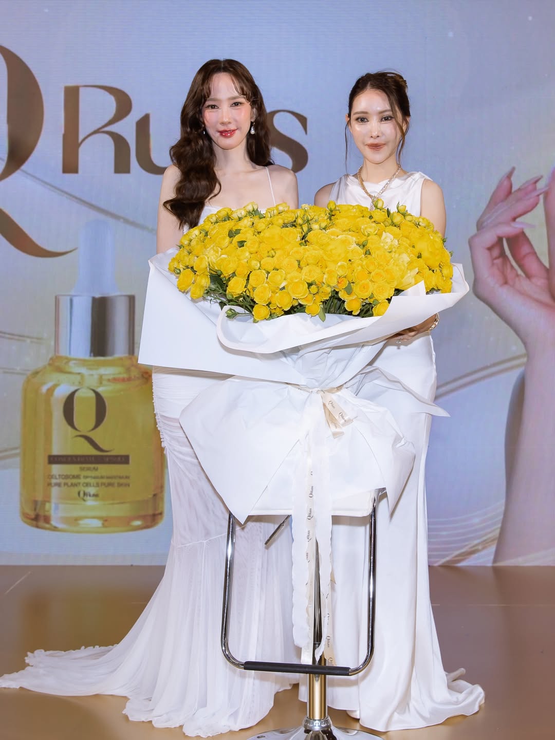 อั้ม - พัชราภา ไชยเชื้อ