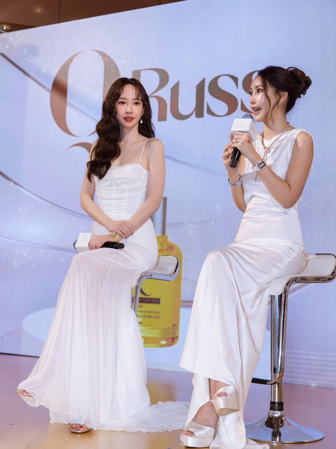 อั้ม - พัชราภา ไชยเชื้อ