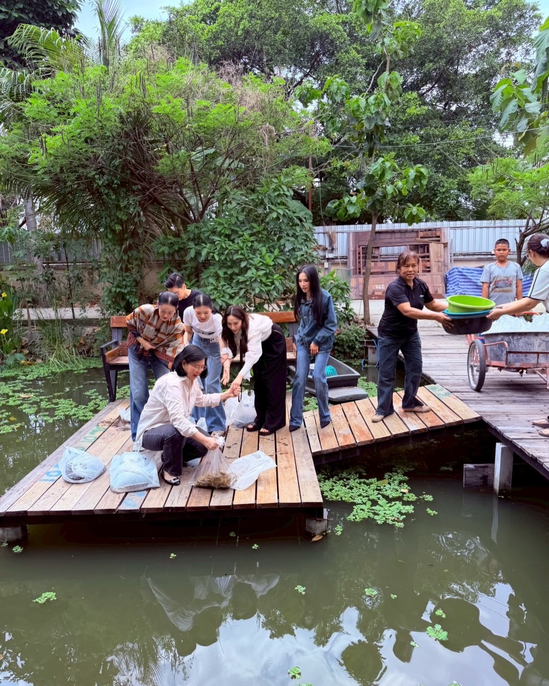 อั้ม - พัชราภา ไชยเชื้อ