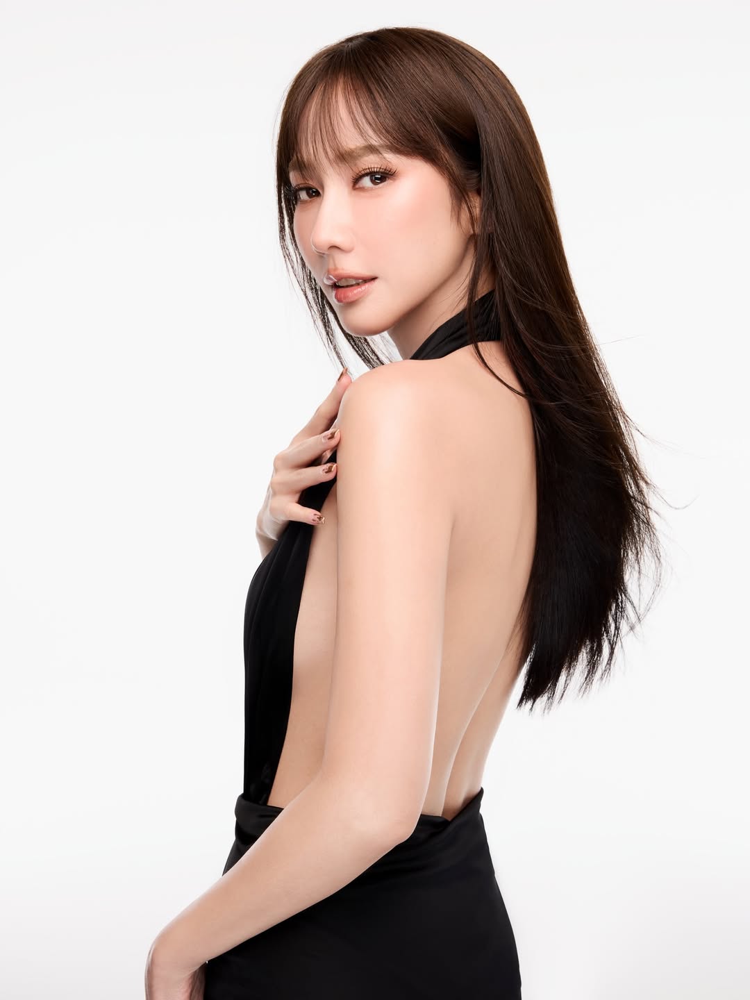 อั้ม - พัชราภา ไชยเชื้อ