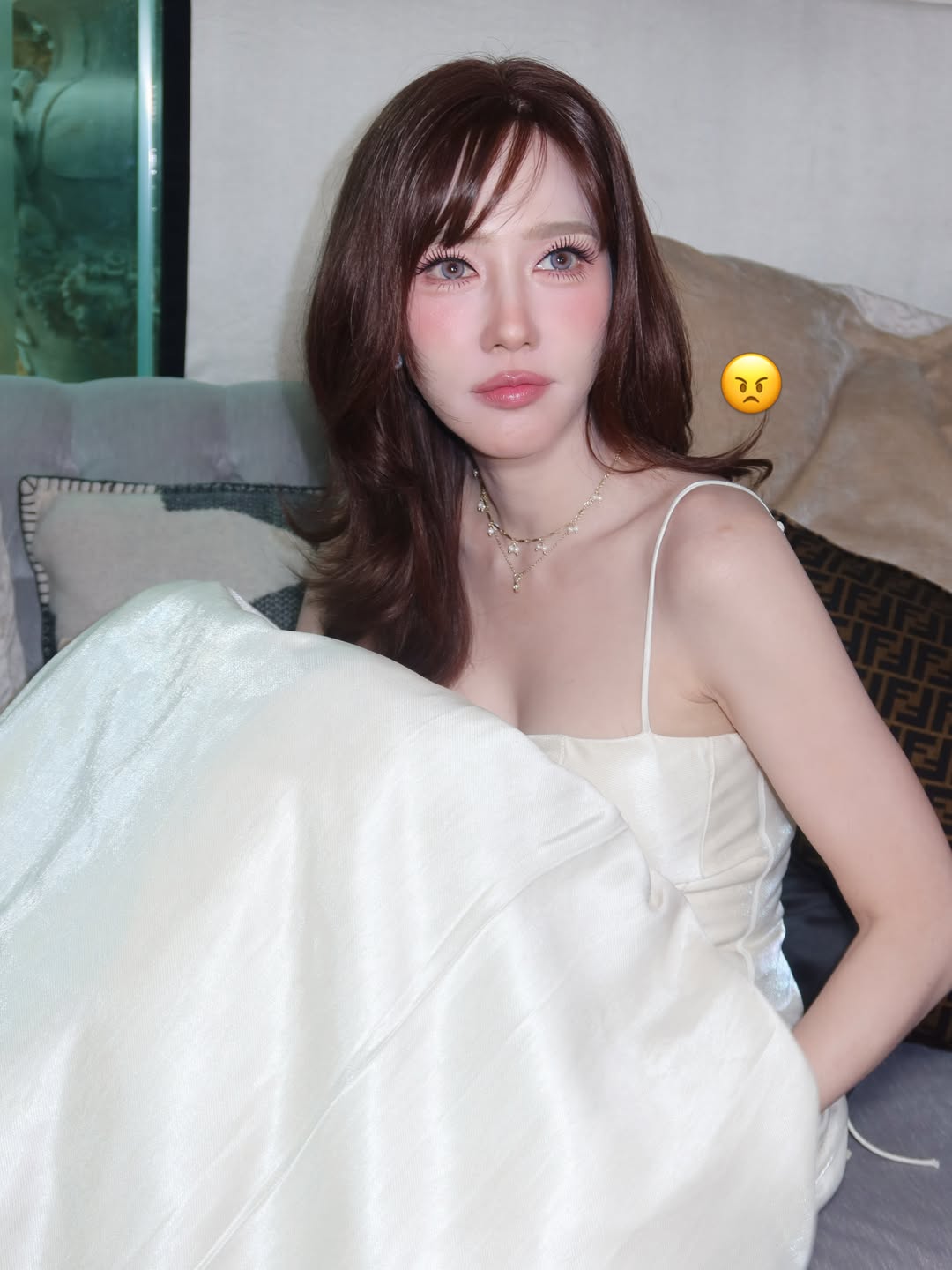 อั้ม - พัชราภา ไชยเชื้อ