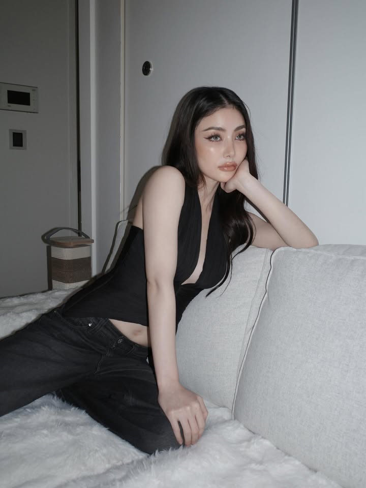 มีนา - ริณา ฉัตรอมรชัย