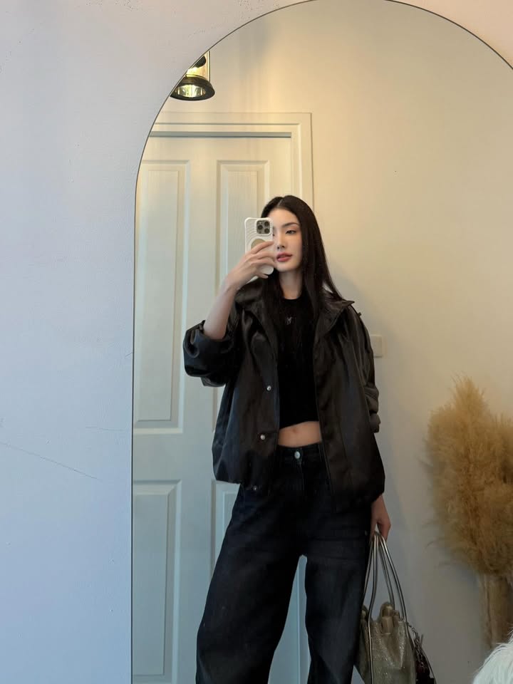 มีนา - ริณา ฉัตรอมรชัย