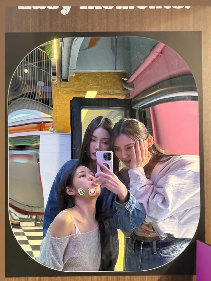 มีนา - ริณา ฉัตรอมรชัย