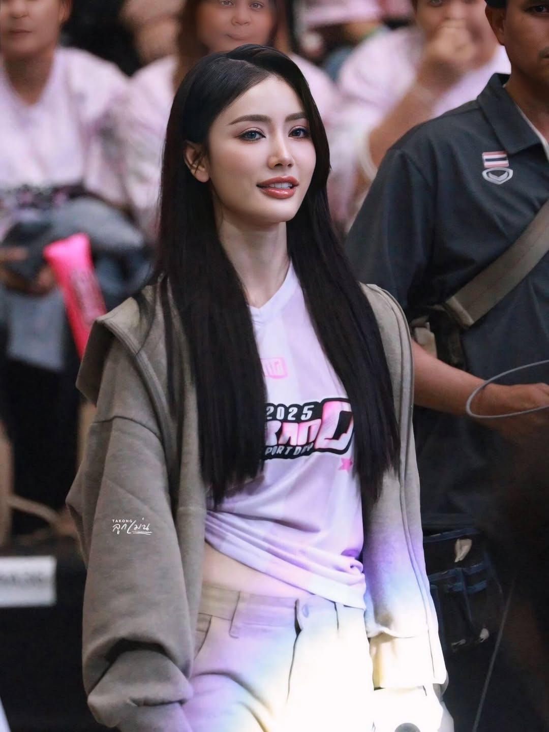 มีนา - ริณา ฉัตรอมรชัย