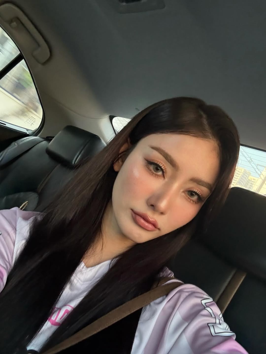 มีนา - ริณา ฉัตรอมรชัย