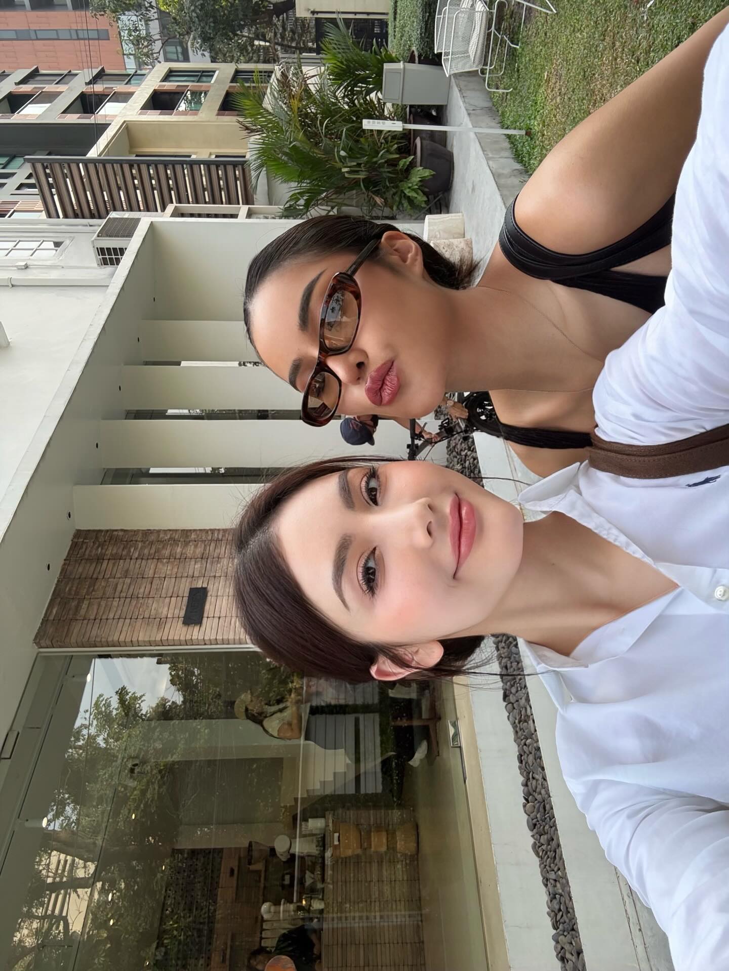 มีนา - ริณา ฉัตรอมรชัย