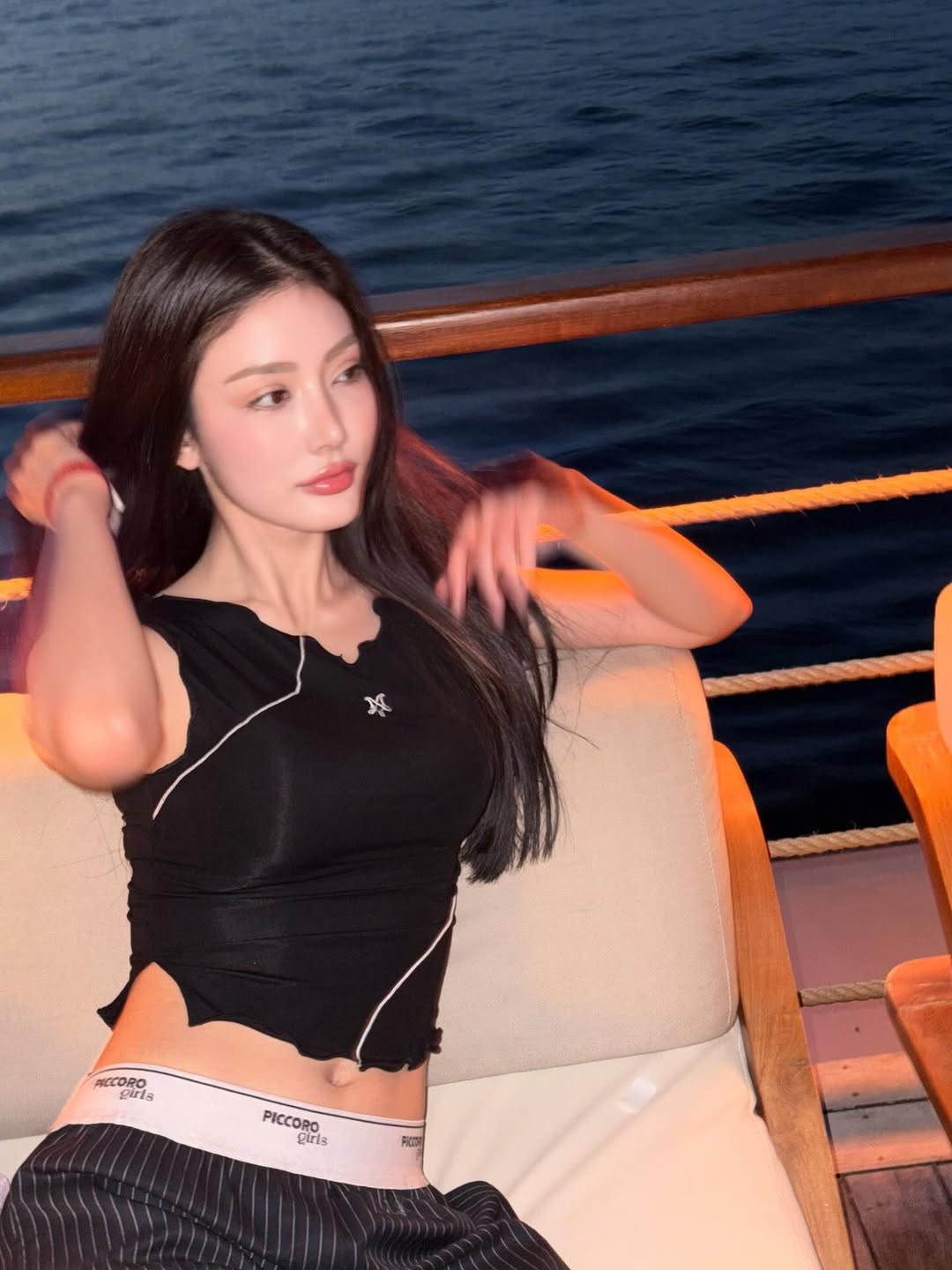 มีนา - ริณา ฉัตรอมรชัย