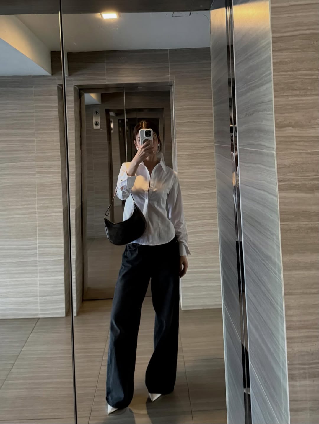 มีนา - ริณา ฉัตรอมรชัย