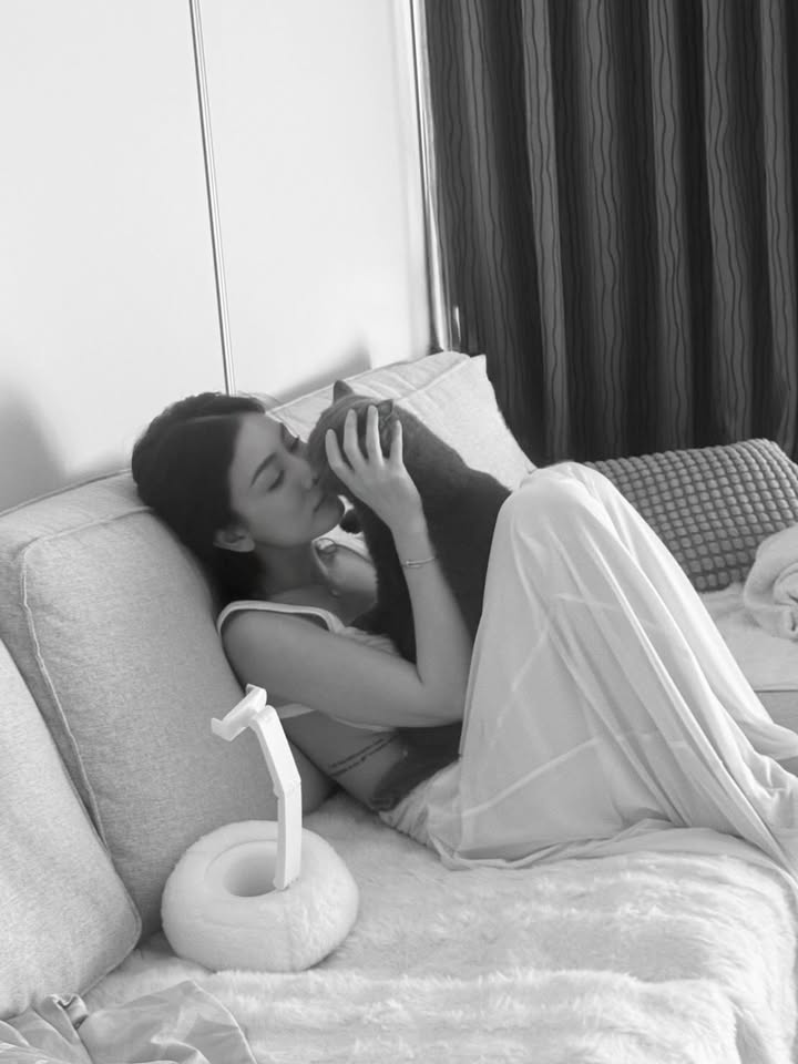 มีนา - ริณา ฉัตรอมรชัย