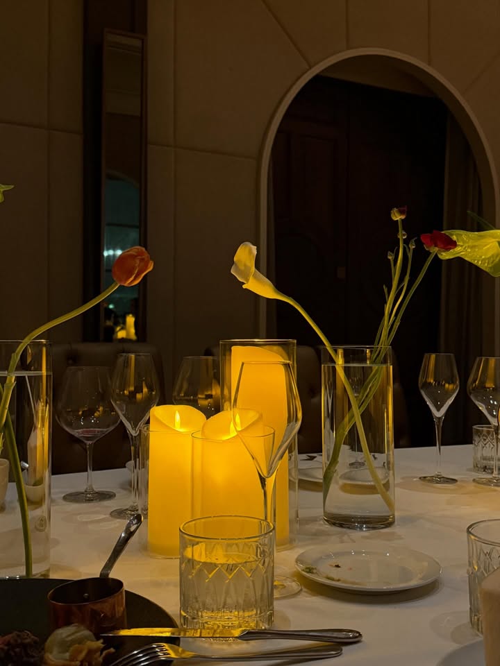 มีนา - ริณา ฉัตรอมรชัย