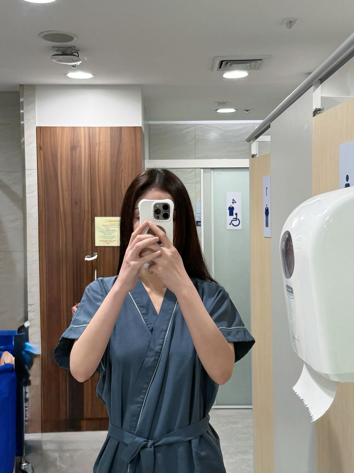 มีนา - ริณา ฉัตรอมรชัย