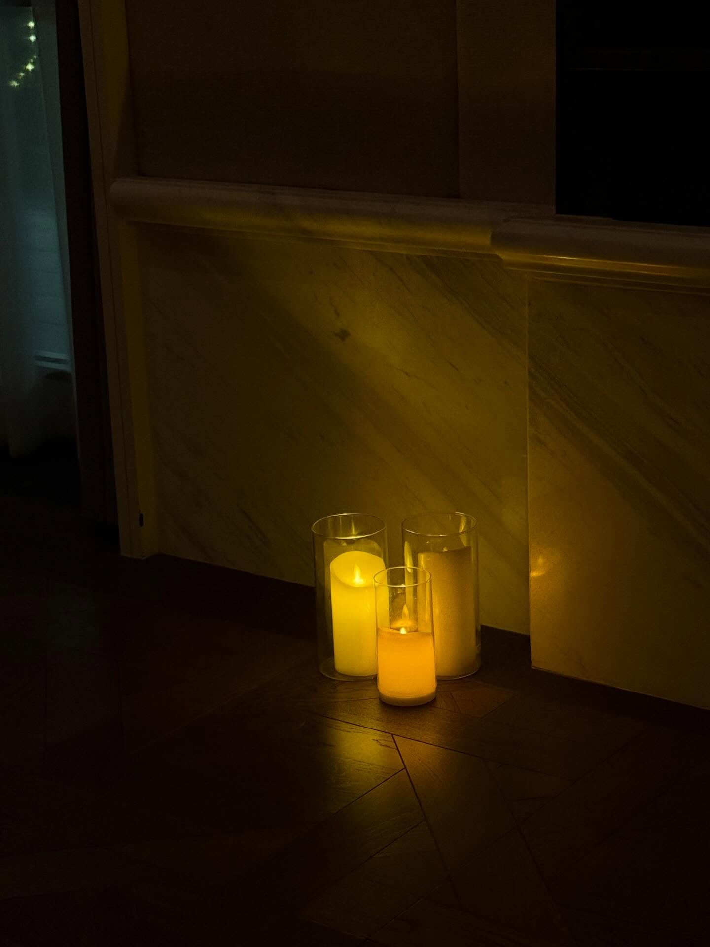 มีนา - ริณา ฉัตรอมรชัย