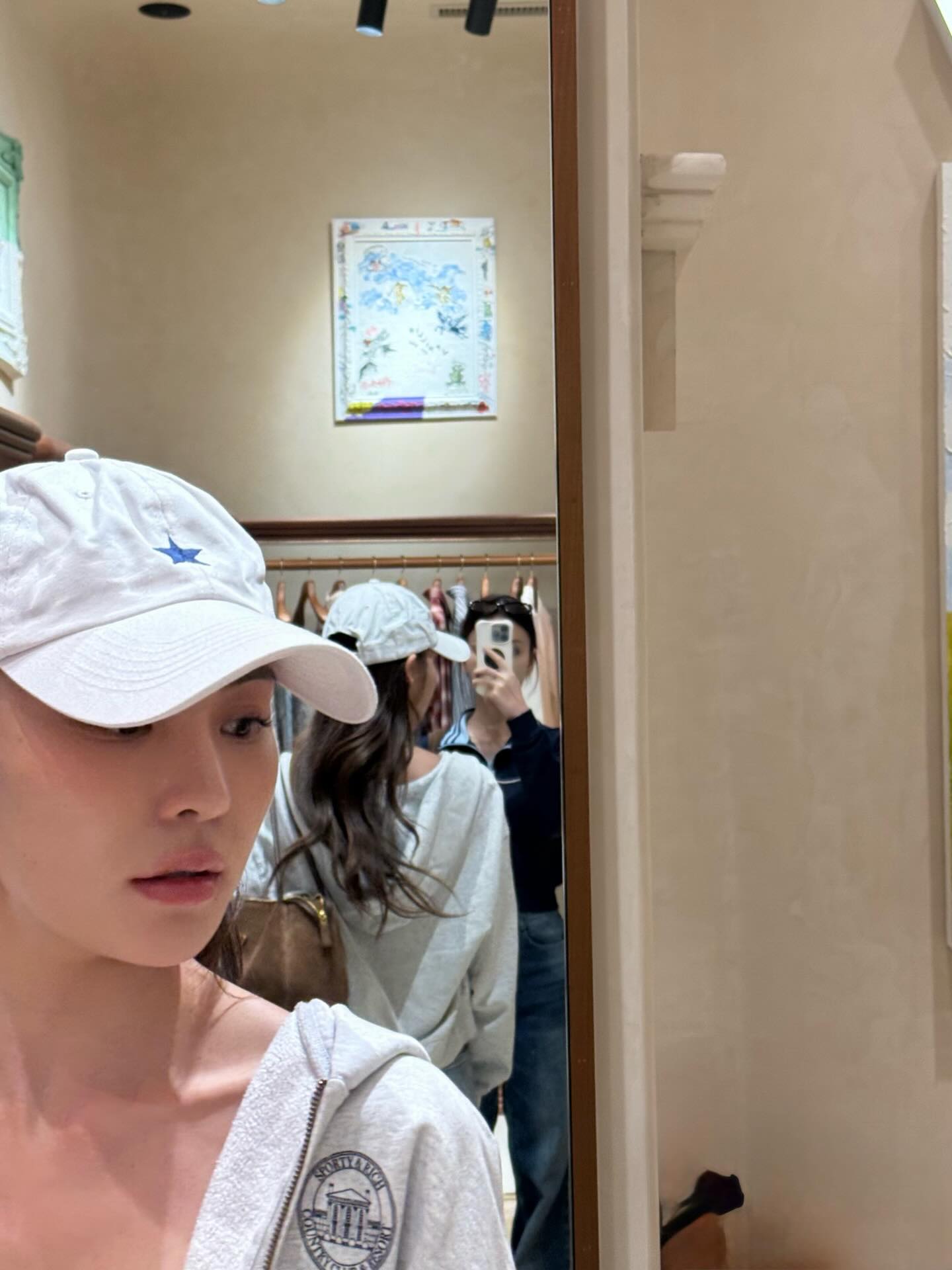 มีนา - ริณา ฉัตรอมรชัย