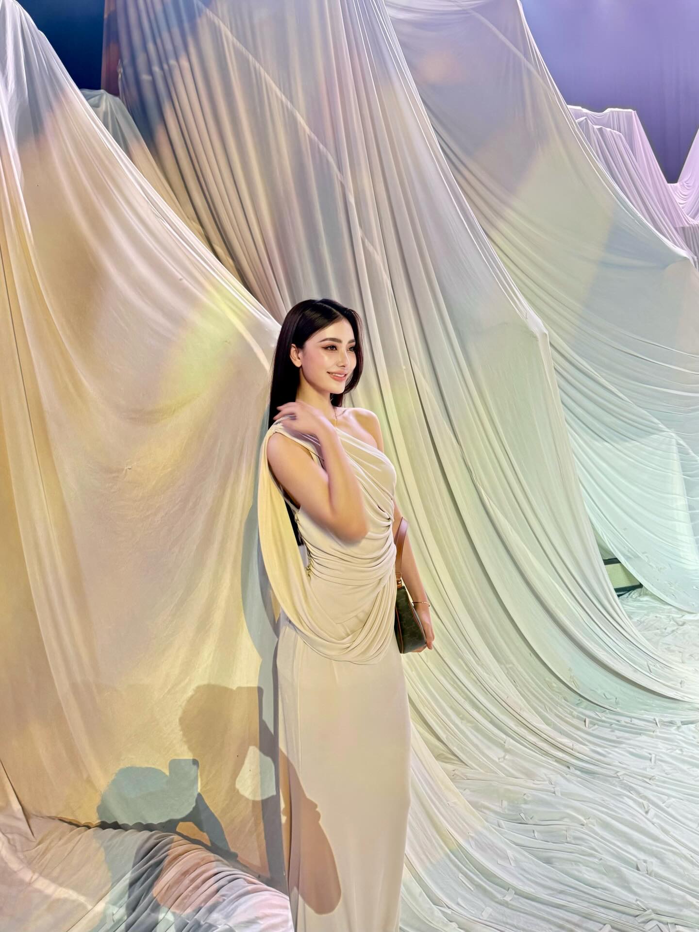 มีนา - ริณา ฉัตรอมรชัย