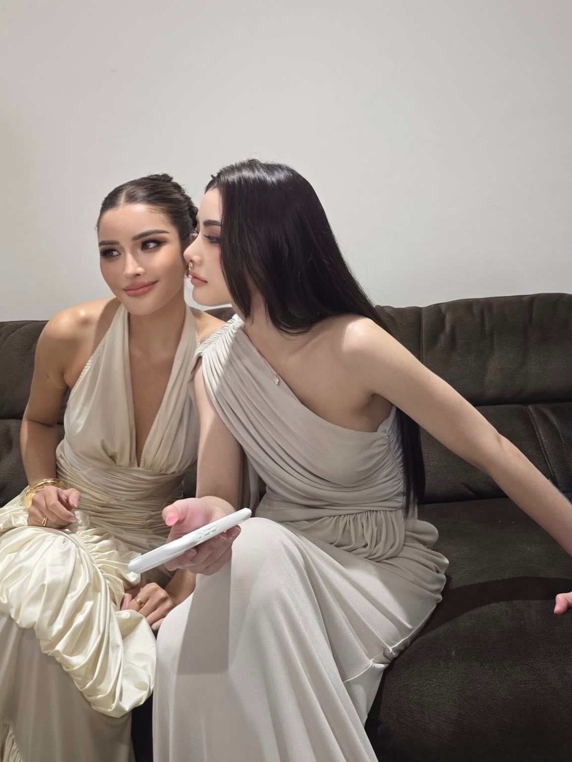 มีนา - ริณา ฉัตรอมรชัย