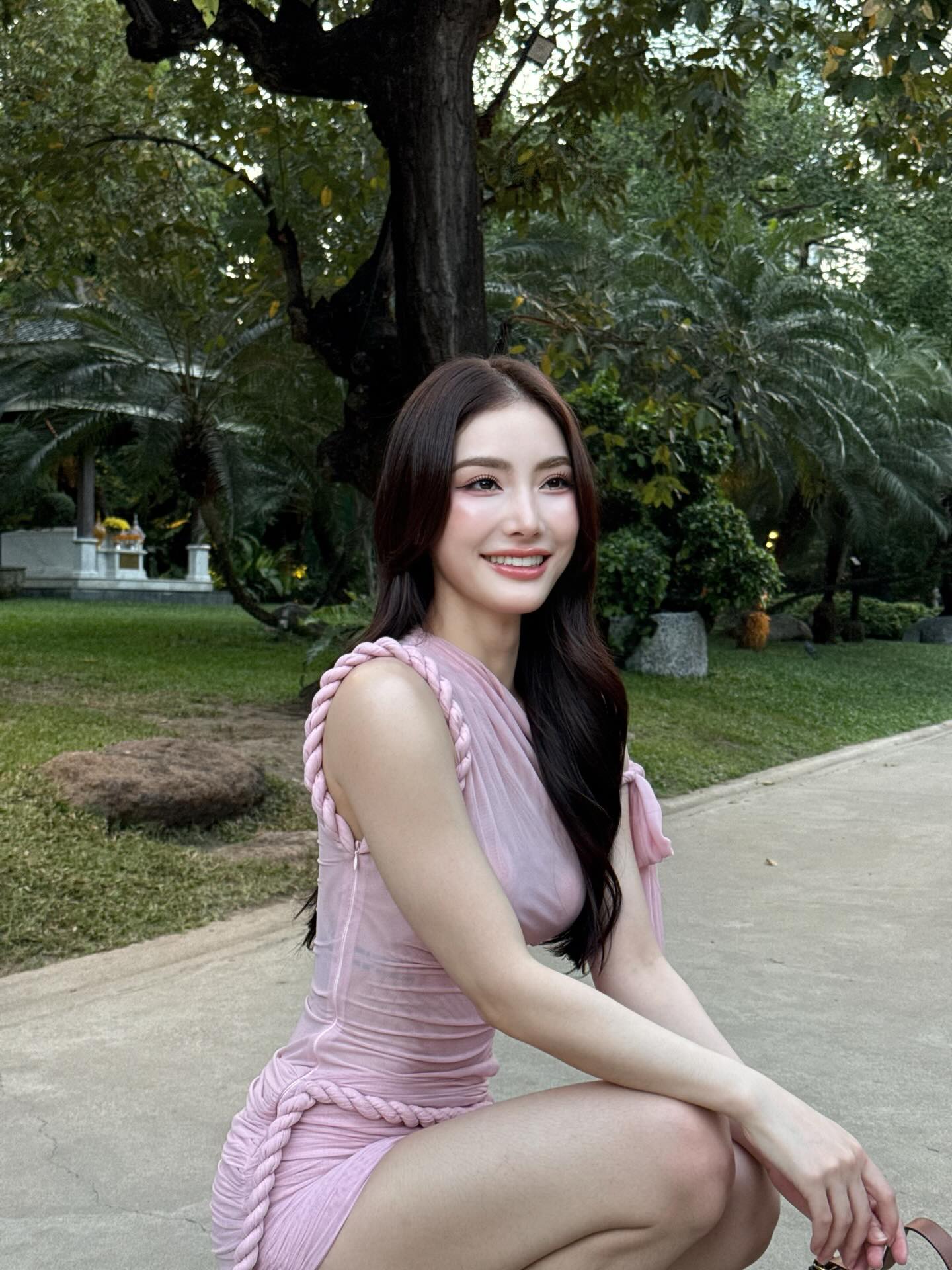 มีนา - ริณา ฉัตรอมรชัย