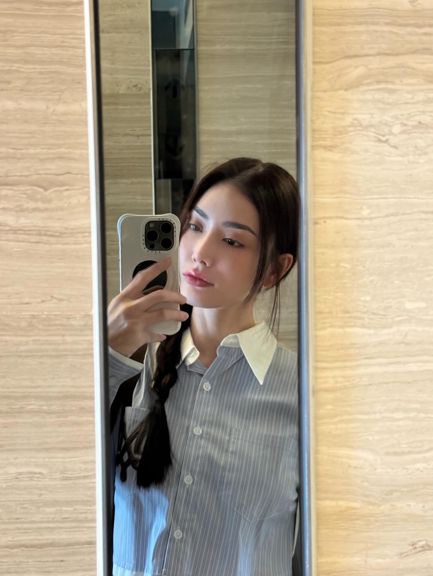 มีนา - ริณา ฉัตรอมรชัย