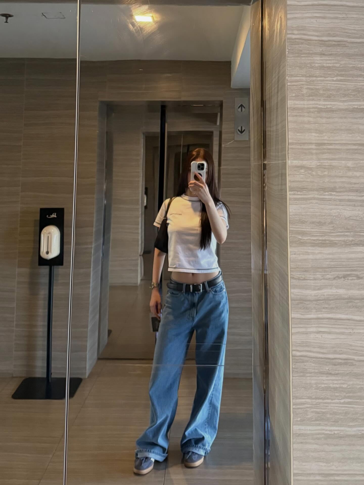 มีนา - ริณา ฉัตรอมรชัย